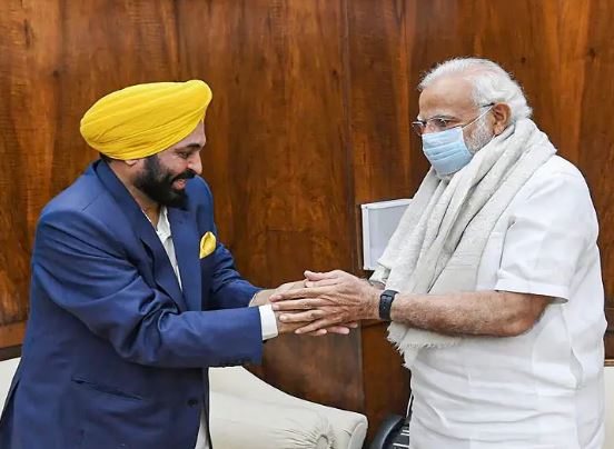 Bhagwant Mann Meets PM Modi : CM बनने के बाद पहली बार PM मोदी से मिले भगवंत मान, मांगे 50 हजार करोड़