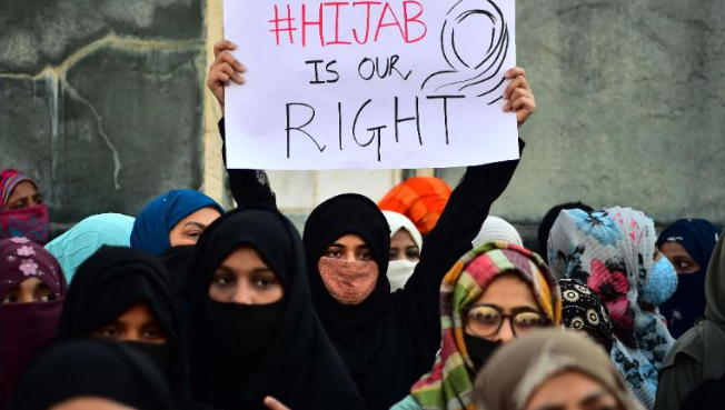 Hijab Row : हिजाब विवाद पर कर्नाटक हाई कोर्ट कल फैसला सुनाएगा