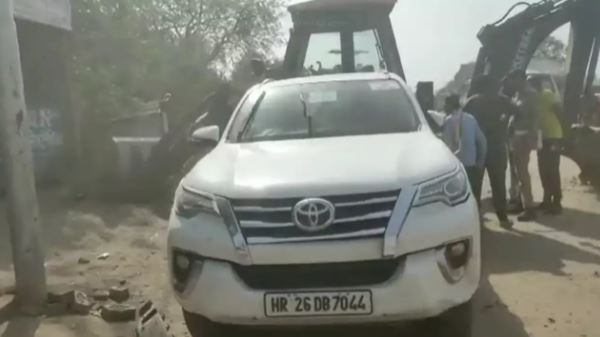 उपमुख्यमंत्री केशव प्रसाद मौर्य के बेटे का हुआ कार एक्सिडेंट , गभींर रुप से हुए घायल