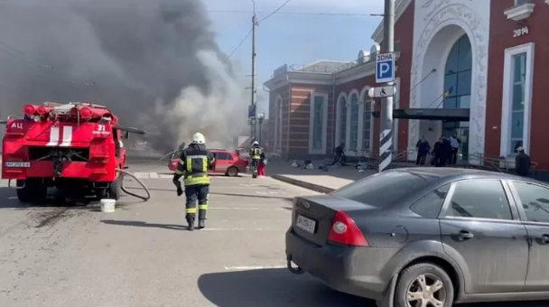 Kramatorsk train station attack: यूक्रेन ट्रेन स्टेशन रॉकेट हमले में 39 की मौत, 100 घायल