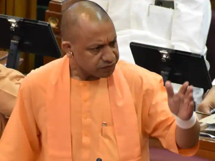 हर परिवार के एक सदस्य को देंगे नौकरी