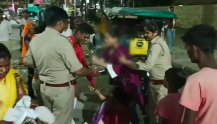 उत्तर प्रदेश, उन्नाव, दुष्कर्म, महिला ने किया आग लगाने का प्रयास, Uttar Pradesh, Unnao, rape, woman tried to set fire