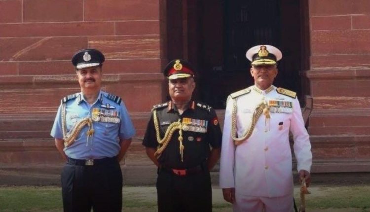 देखें जब एक ही बैच के तीन दोस्त साथ मिलकर संभालेंगे देश