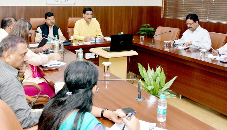 उत्तर प्रदेश, लखनऊ, नगर विकास मंत्री, नगर निकाय, लखनऊ न्यूज़, Uttar Pradesh, Lucknow, Urban Development Minister, Municipal Bodies, Lucknow News