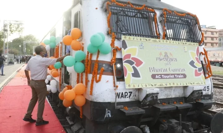उत्तर प्रदेश, अयोध्या, पर्यटन मंत्री, रामायण यात्रा ‘भारत गौरव पर्यटक’ रेलगाड़ी, अयोध्या रेलवे स्टेशन, Uttar Pradesh, Ayodhya, Tourism Minister, Ramayana Yatra 'Bharat Gaurav Tourist' train, Ayodhya Railway Station