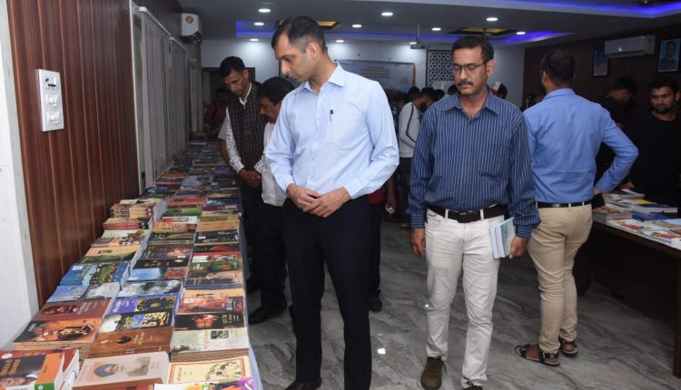 उत्तरकाशी, नगर पालिका परिषद्, पुस्तक प्रदर्शनी, Uttarkashi, Nagar Palika Parishad, Book Exhibition
