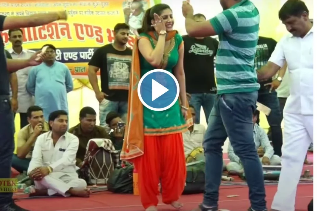 Sapna Choudhary Sexy Video: सोशल मीडिया पर जमकर वायरल हो रहा है यह वीडियो,  आप भी देखें - V Nation