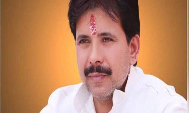 श्रम एवं सेवायोजन मंत्री अनिल राजभर