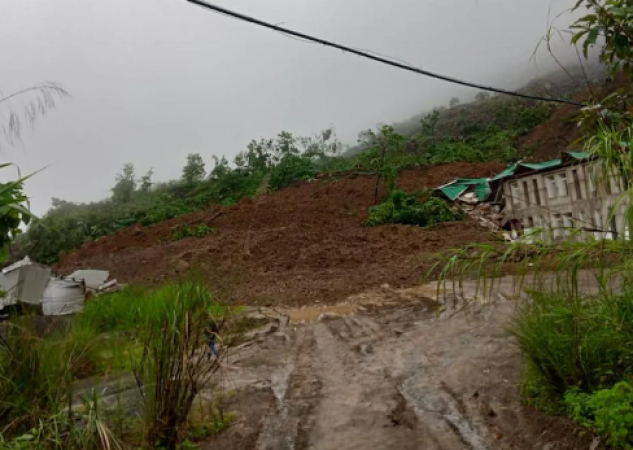 मणिपुर, आर्मी कैम्प, भूस्खलन, मौत, Manipur, Army Camp, Landslide, Death,