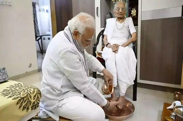 पीएम मोदी, प्रधानमंत्री मोदी, प्रधानमंत्री नरेंद्र मोदी, मां हीराबेन का 100वां जन्म, PM Modi, PM Modi, PM Narendra Modi, 100th birth of mother Heeraben