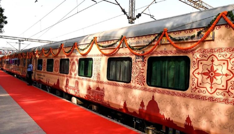 उत्तर प्रदेश, अयोध्या रेलवे स्टेशन, श्री रामायण यात्रा भारत गौरव पर्यटक ट्रेन, Uttar Pradesh, Ayodhya Railway Station, Shri Ramayana Yatra Bharat Gaurav Tourist Train