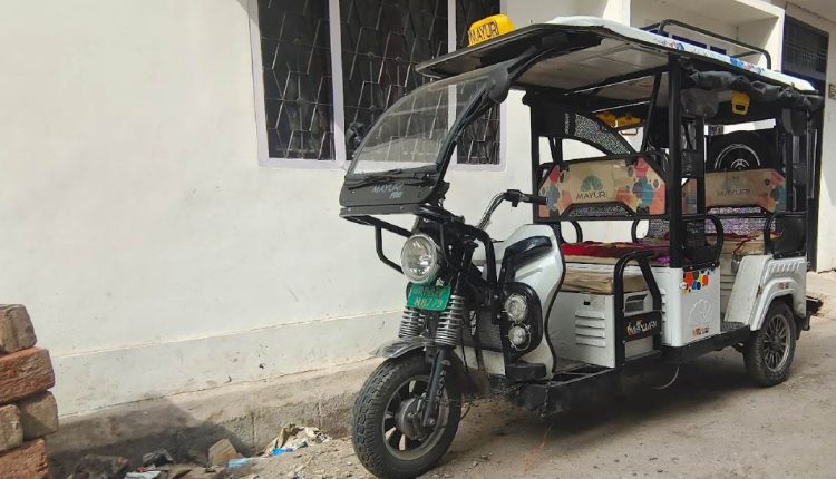 उत्तर प्रदेश, लखनऊ, सड़क हादसा, मौत, घायल