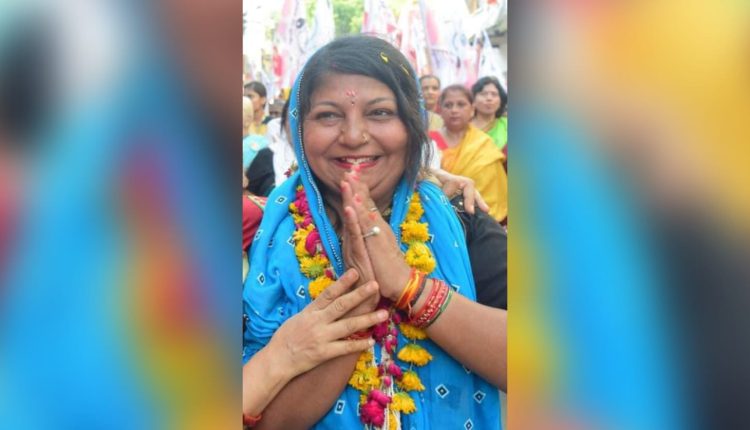 5 हजार से ज्यादा वोटों से जीती प्रीति सूरी 15 साल बाद कटनी को मिला निर्दलीय महापौर
