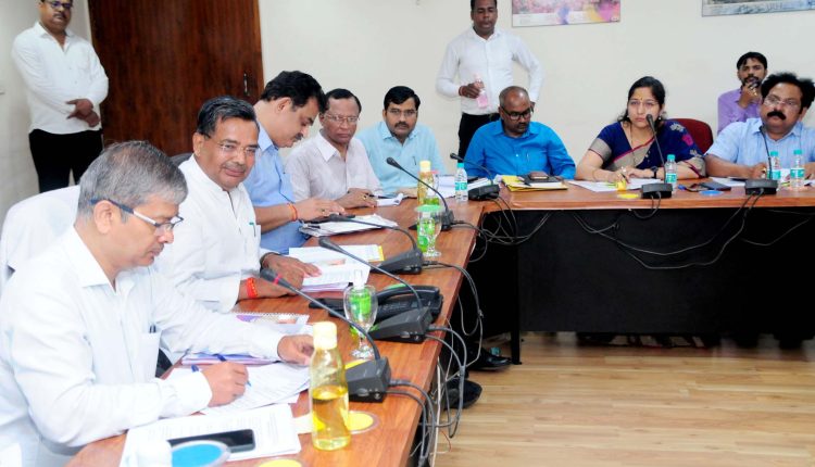 उत्तर प्रदेश, लखनऊ, जयवीर सिंह, उत्तर प्रदेश के पर्यटन एवं संस्कृति मंत्री जयवीर सिंह, Uttar Pradesh, Lucknow, Jaiveer Singh, Tourism and Culture Minister of Uttar Pradesh Jaiveer Singh