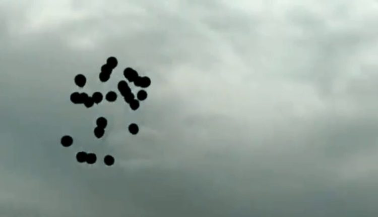 पीएम मोदी, कांग्रेस, काले गुब्बारे, PM Modi, Congress, Black Balloons