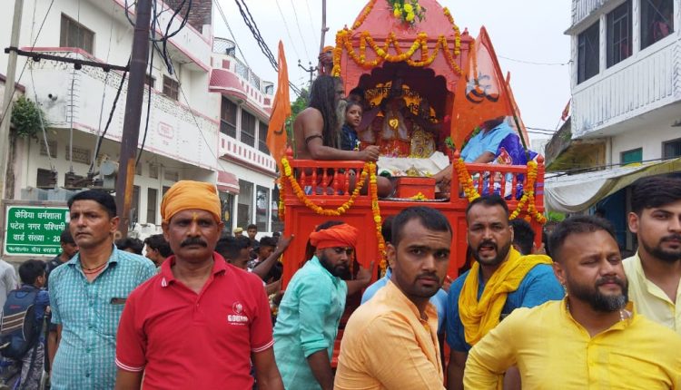 बरहज देवरिया: धूमधाम से निकाली गई भगवान जगन्नाथ की रथ यात्रा