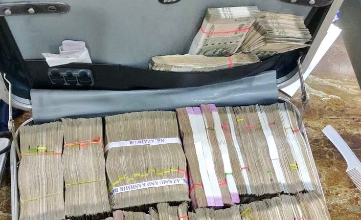 उत्तर प्रदेश, नोएडा, डीके मित्तल, इनकम टैक्स की रेड, Uttar Pradesh, Noida, DK Mittal, Income Tax raid
