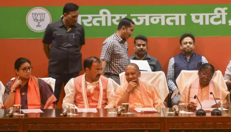 उत्तर प्रदेश, योगी आदित्यनाथ, द्रोपदी मुर्मू