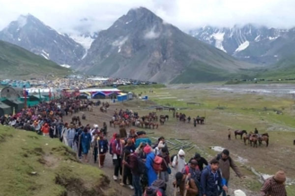 amarnath yatra, pilgrims, hindi news, news in hindi, breaking news in hindi, real time news, srinagar news, srinagar news in hindi, real time srinagar city news, real time news,