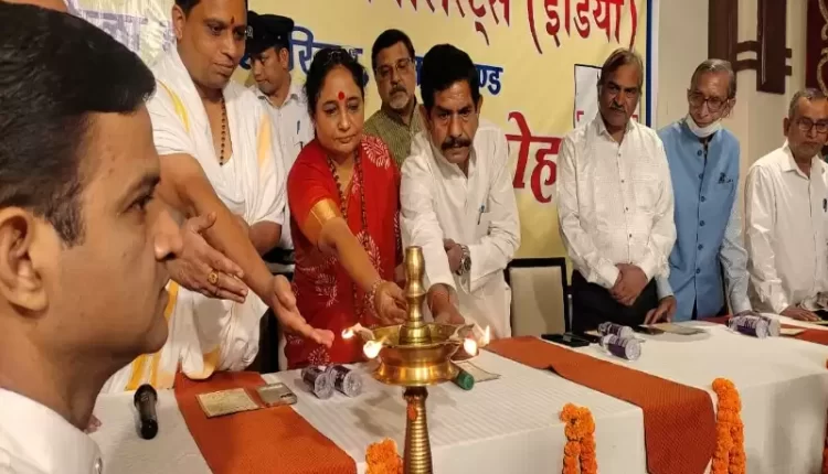 पत्रकार, विधानसभा अध्यक्ष, रितु खंडूडी भूषण