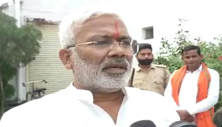 जलशक्ति मंत्री स्वतंत्र देव सिंह ने इंडियन ऑयल लखनऊ टर्मिनल में स्वच्छता पखवाड़ा समारोह का किया समापन