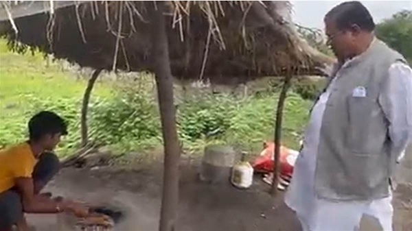 Bargain, corn, expensive, inflation, Minister, Union Minister Faggan Singh Kulaste