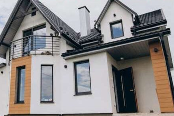 according to vastu it is auspicious to build a window at the main door, astrology in hindi