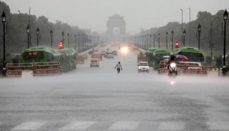 दिल्ली में बारिश, मौसम विभाग, तापमान, बादल, Rain in Delhi, Meteorological Department, Temperature, Clouds