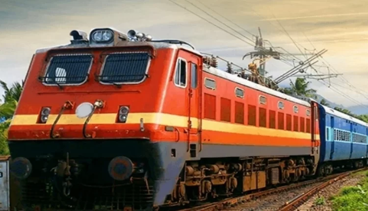 उत्तर रेलवे, देहरादून-काठगोदाम-देहरादून एक्सप्रेस,