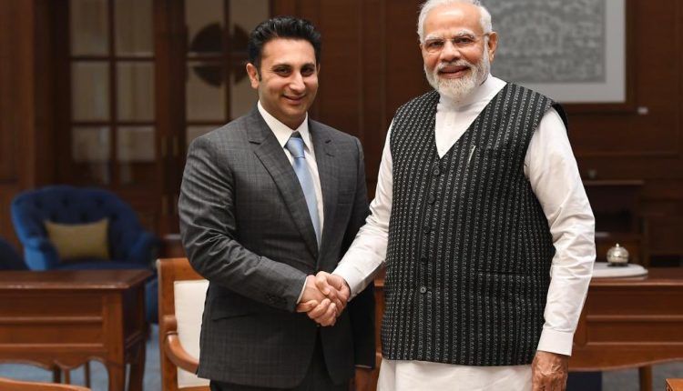 सीरम इंस्टीट्यूट, आदर पूनावाला, पीएम मोदी