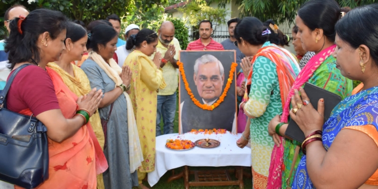 उत्तराखंड, पूर्व प्रधानमंत्री स्व. अटल बिहारी बाजपेयी, अटल बिहारी वाजपेयी की चौथी पुण्‍यतिथि, Uttarakhand, Former Prime Minister Late. Atal Bihari Bajpayee, Atal Bihari Vajpayee's fourth death anniversary