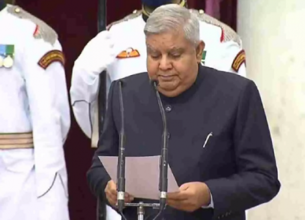 पश्चिम बंगाल, भारत के 14वें उपराष्ट्रपति बने जगदीप धनखड़