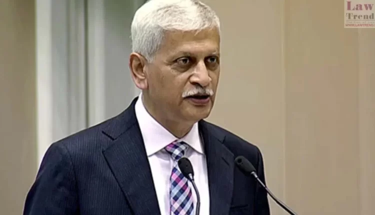 यूयू ललित