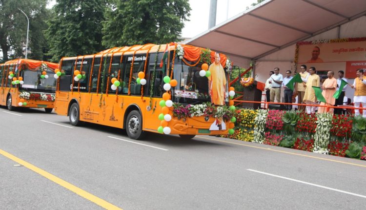 उत्तर प्रदेश, लखनऊ, लखनऊ-कानपुर, इलेक्ट्रिक बस, Uttar Pradesh, Lucknow, Lucknow-Kanpur, Electric Bus