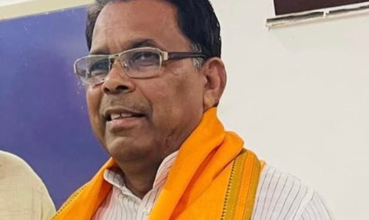 उत्तर प्रदेश, हापुड़, मंत्री नरेन्द्र कश्यप