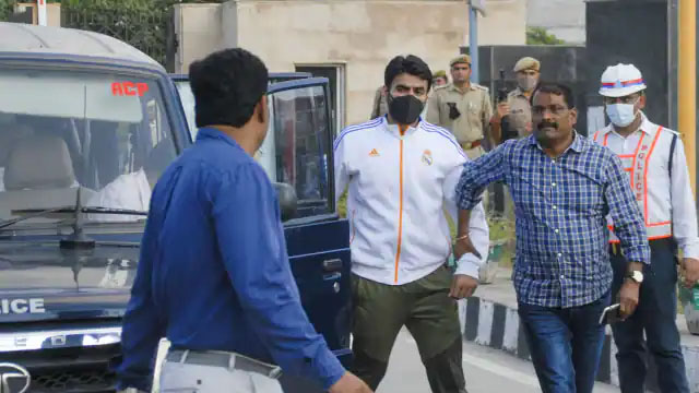 उत्तर प्रदेश, नोएडा, श्रीकांत त्यागी, ग्रैंड ओमेक्स सोसाइटी, Uttar Pradesh, Noida, Shrikant Tyagi, Grand Omaxe Society