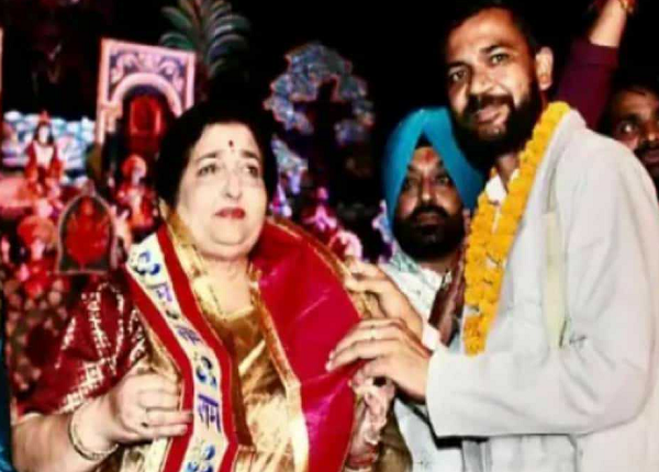 उत्तर प्रदेश, मुरादाबाद, अनुराधा पौडवाल, Uttar Pradesh, Moradabad, Anuradha Paudwal