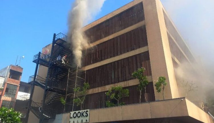 उत्तर प्रदेश, लखनऊ, योगी सरकार, योगी आदित्यनाथ, लेवना होटल अग्निकांड