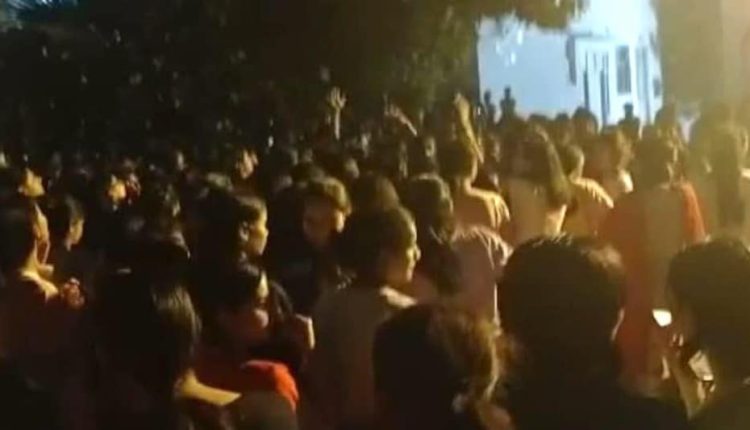 चंडीगढ़ जैसा कानपुर में भी केस, बाथरूम में अश्लील वीडियो बनाने पर गर्ल्स हास्टल में छात्राओं का हंगामा