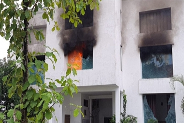 देहरादून अंकिता हत्याकांड - मुख्य आरोपी पुलकित की फैक्ट्री में लगाई गई आग