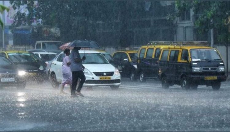 मुंबई, मूसलाधार बारिश, मुंबई में बारिश, mumbai, torrential rain, rain in mumbai