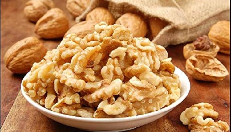 walnuts, walnuts health benefits, health benefits of walnuts eat in breakfast, morning breakfast tips, walnuts nutrition, benefits of walnuts for male, benefits of walnuts for females, benefits of walnuts sexually, how many walnuts to eat per day, benefits of walnuts for skin, dry fruits walnuts, walnuts price, health tips, lifestyle tips,
