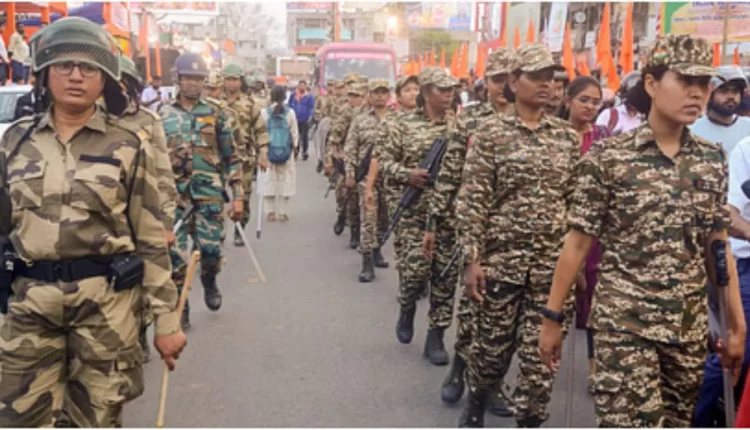रामनवमी पर पश्चिम बंगाल में उमड़ा जनसैलाब, उत्सव के साथ सियासत भी खूब गरमाई