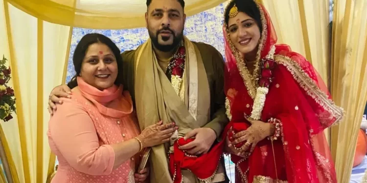 बादशाह की दूसरी शादी की चर्चा तेज, ईशा रिखी की मां के पोस्ट से उठे सवाल