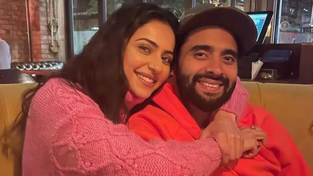 जैकी भगनानी के ‘सिचुएशनशिप’ बयान पर उठा विवाद, रकुल प्रीत सिंह ने सोशल मीडिया पर जताई नाराजगी, कहा—बातों को तोड़-मरोड़कर बनाया गया क्लिकबेट